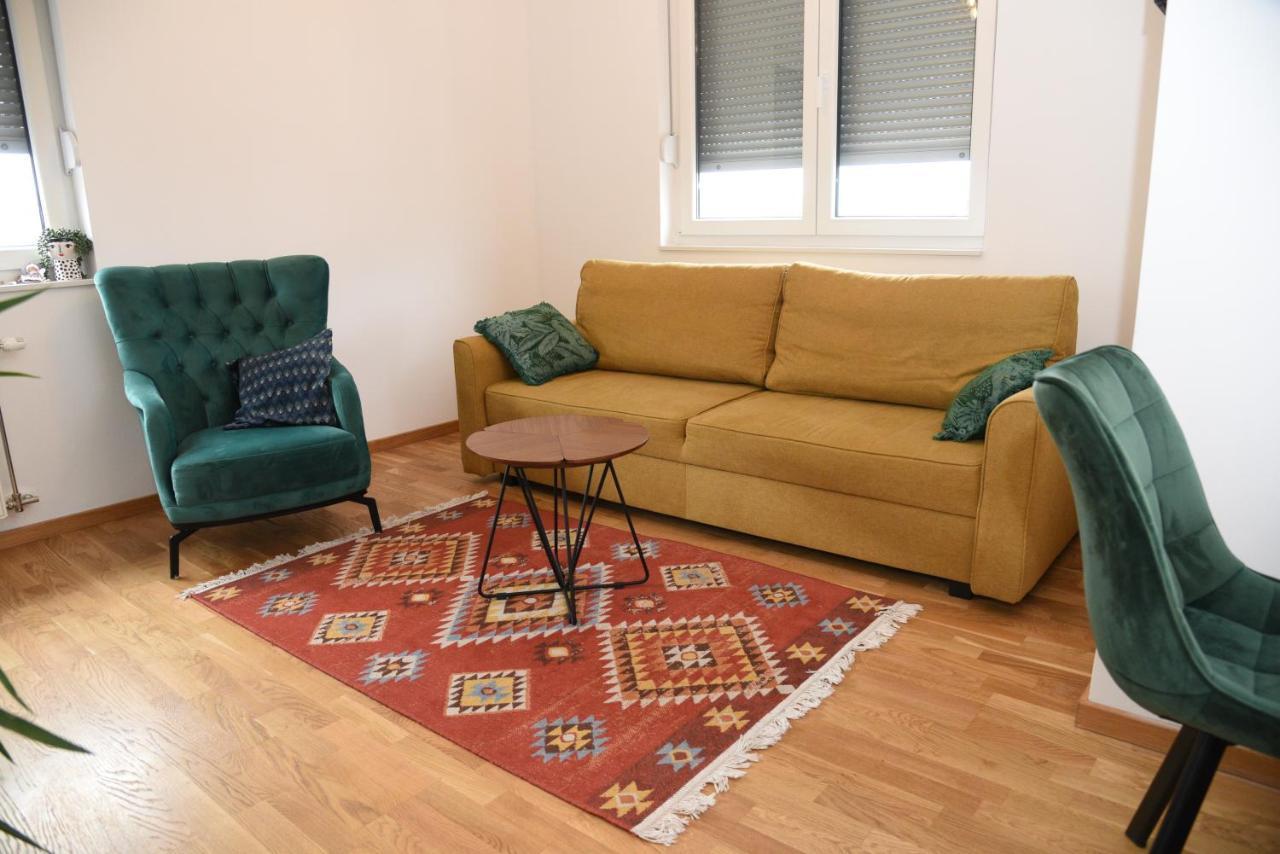 Appartement Avenija Oaza à Novi Sad Extérieur photo