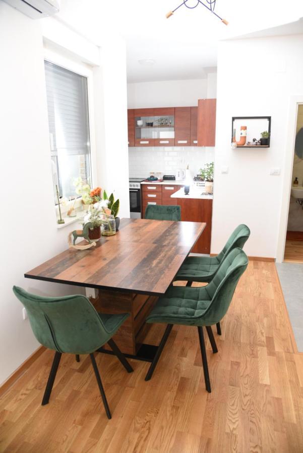 Appartement Avenija Oaza à Novi Sad Extérieur photo